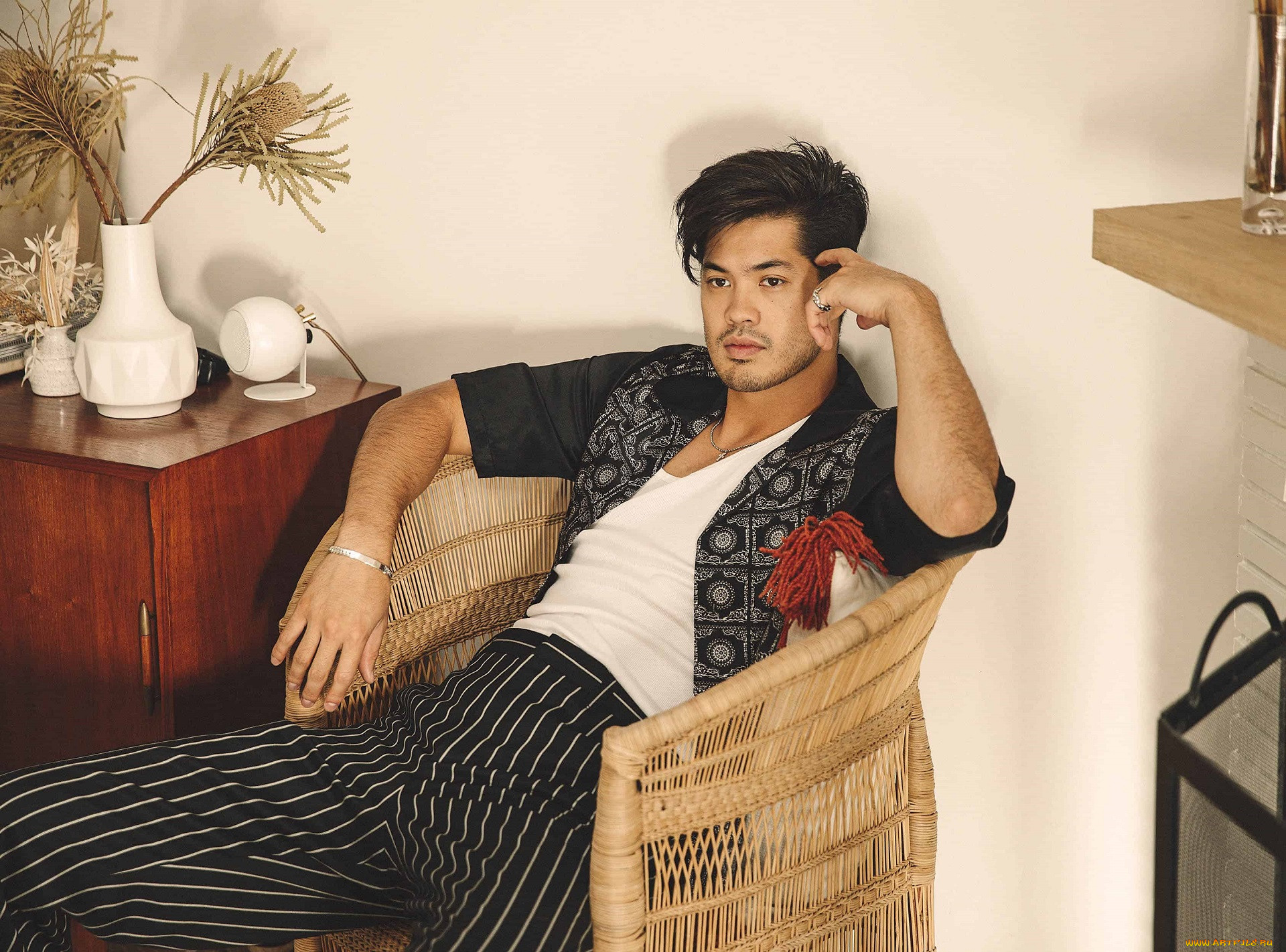 , ross butler, ross, butler